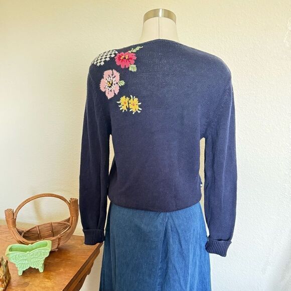 Vintage Floral hand Embroidered Knit Sweater Navy‎ V-Neck Cottagecore 3-D - Picture 4 of 11